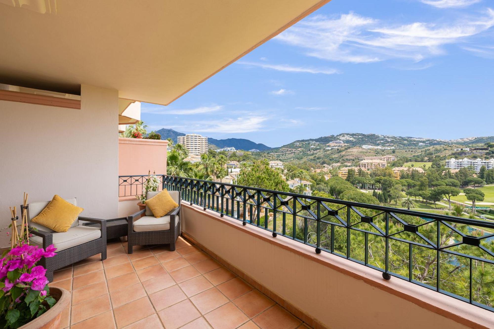 Apartament Rio Real Vista Golf, By Homing U Marbella