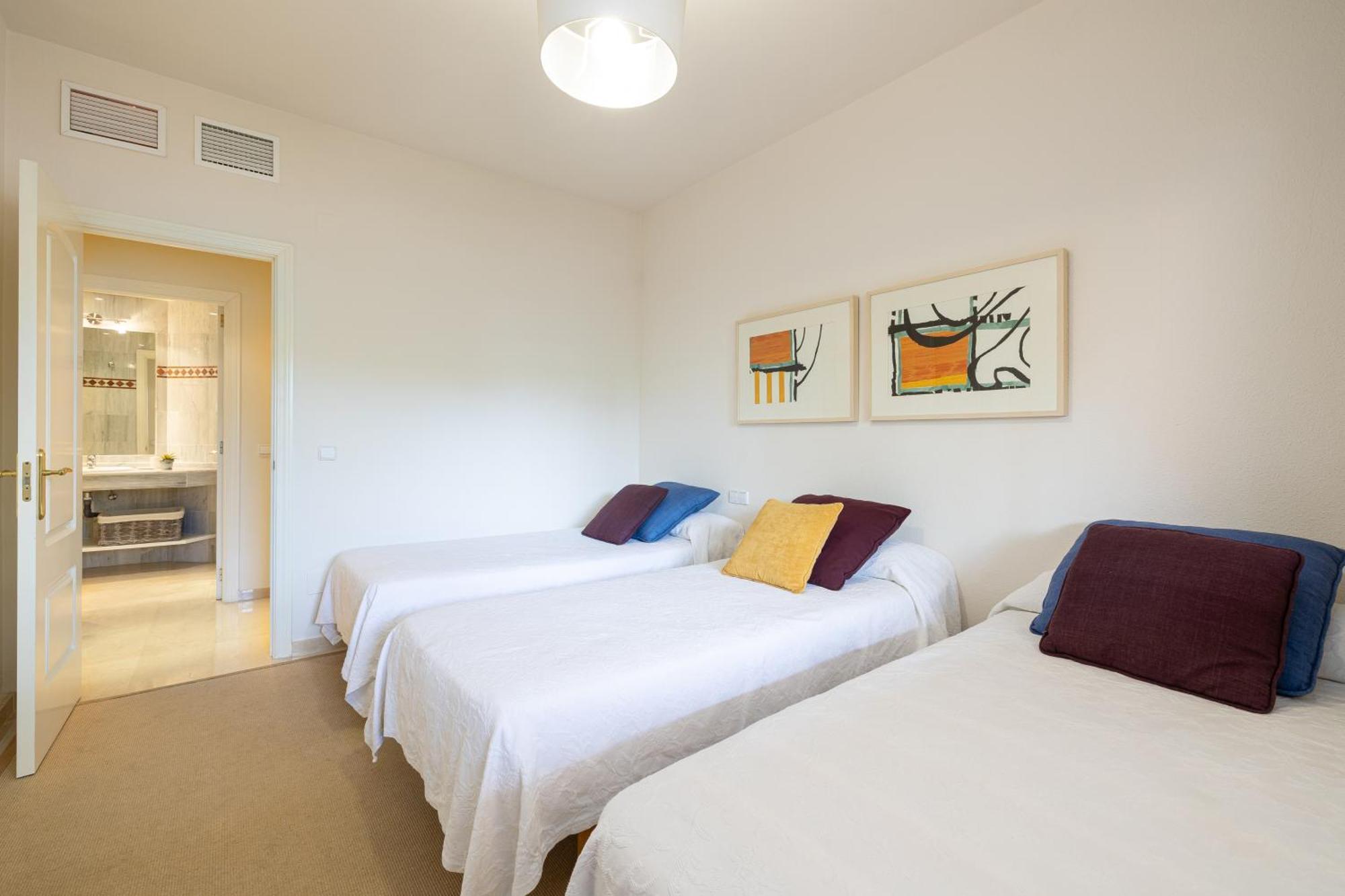 Apartament Rio Real Vista Golf, By Homing U Marbella